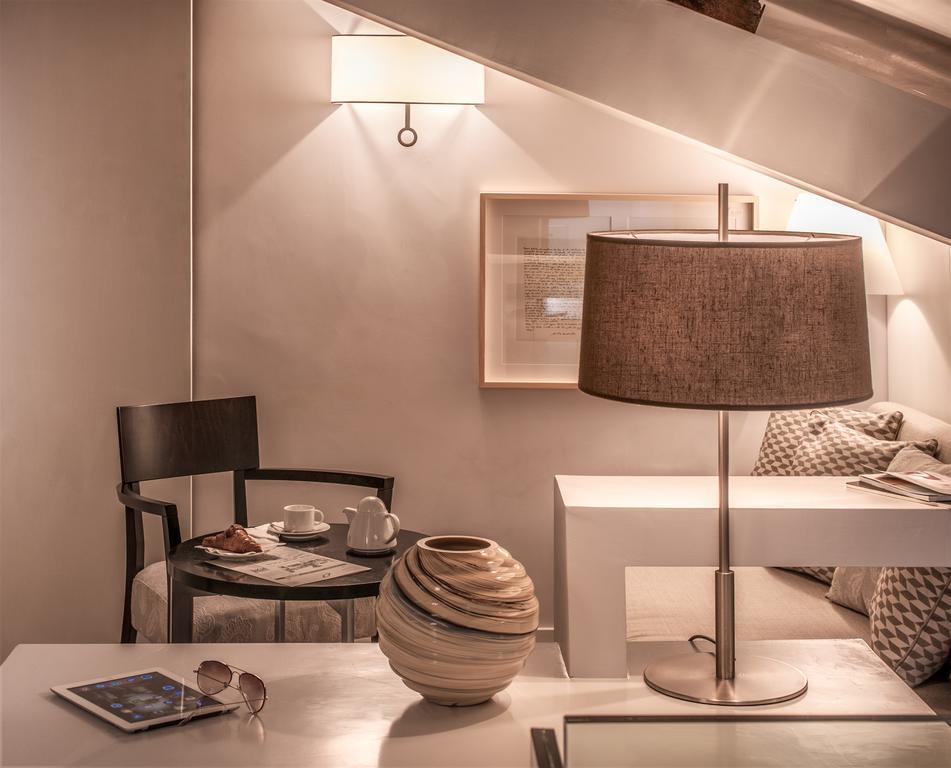 47Luxurysuites - Trevi Рим Номер фото